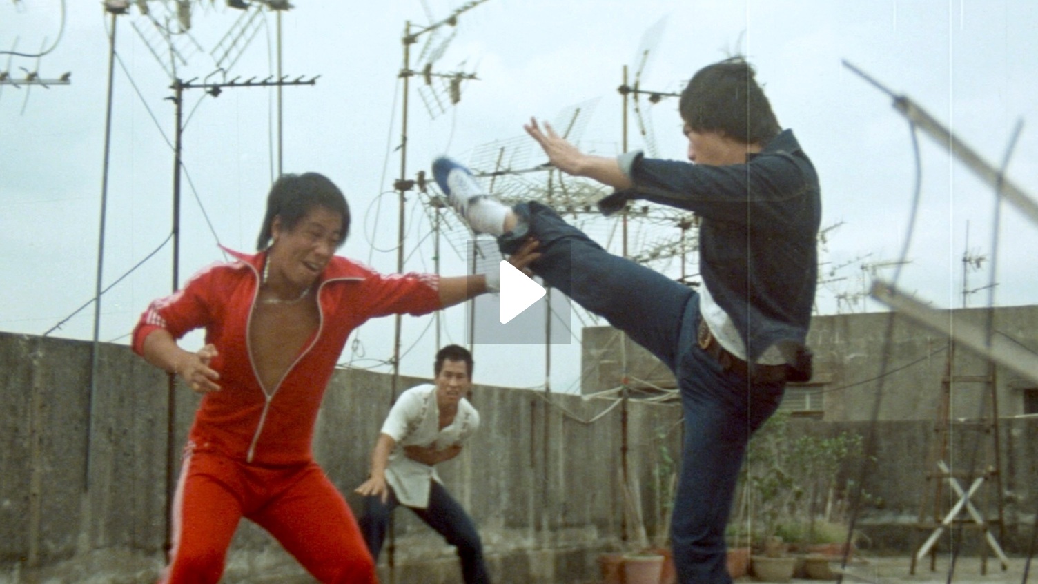Iron Finger (1979)