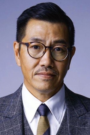 何華超 何華超
